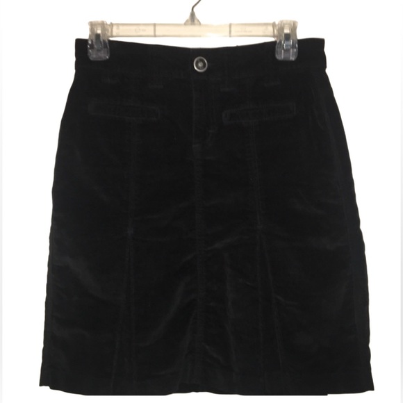 Tommy Hilfiger Dresses & Skirts - TOMMY HILFIGER Black Velvet Skirt size Small
